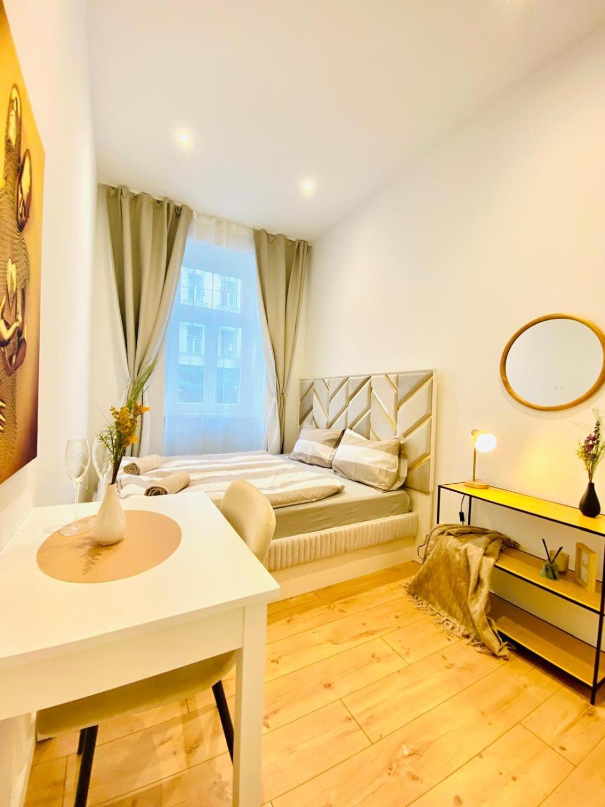Amazing Gem 4-br Retreat Breathtaking Views Apartment Wien