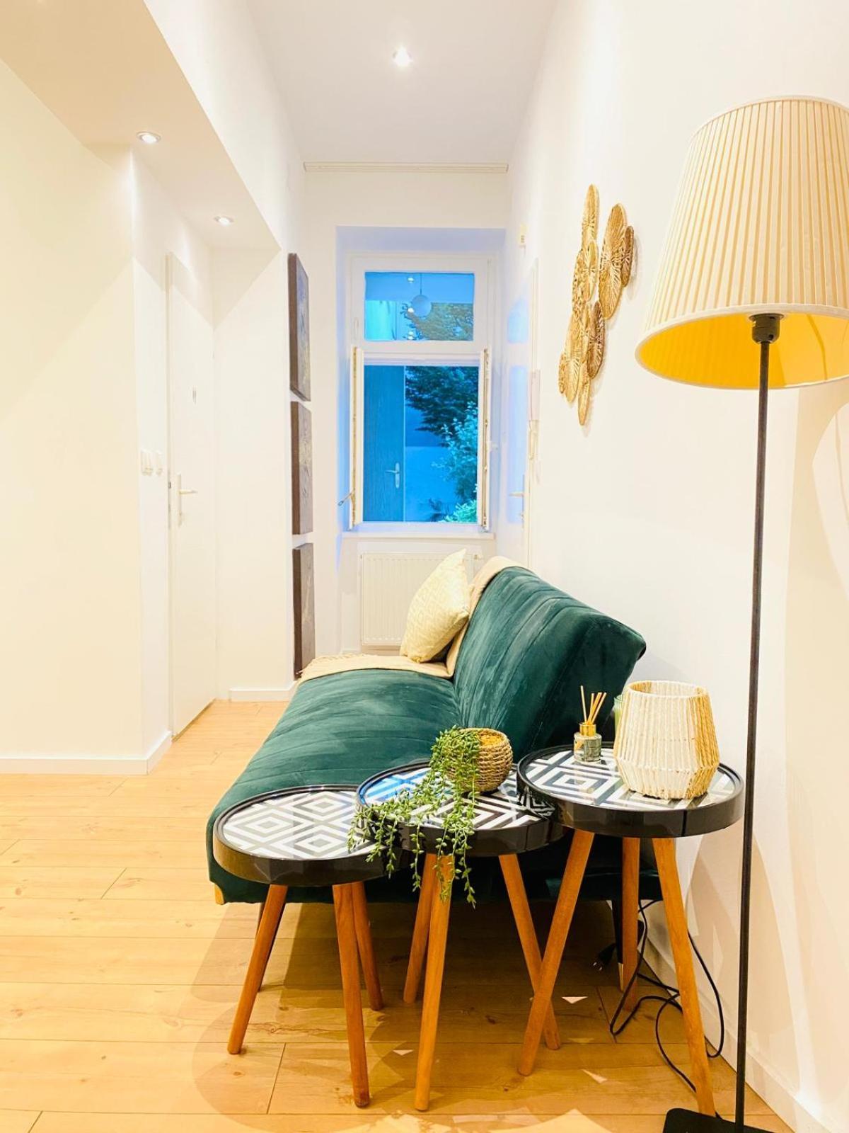 Apartment Amazing Gem 4-br Retreat Breathtaking Views
