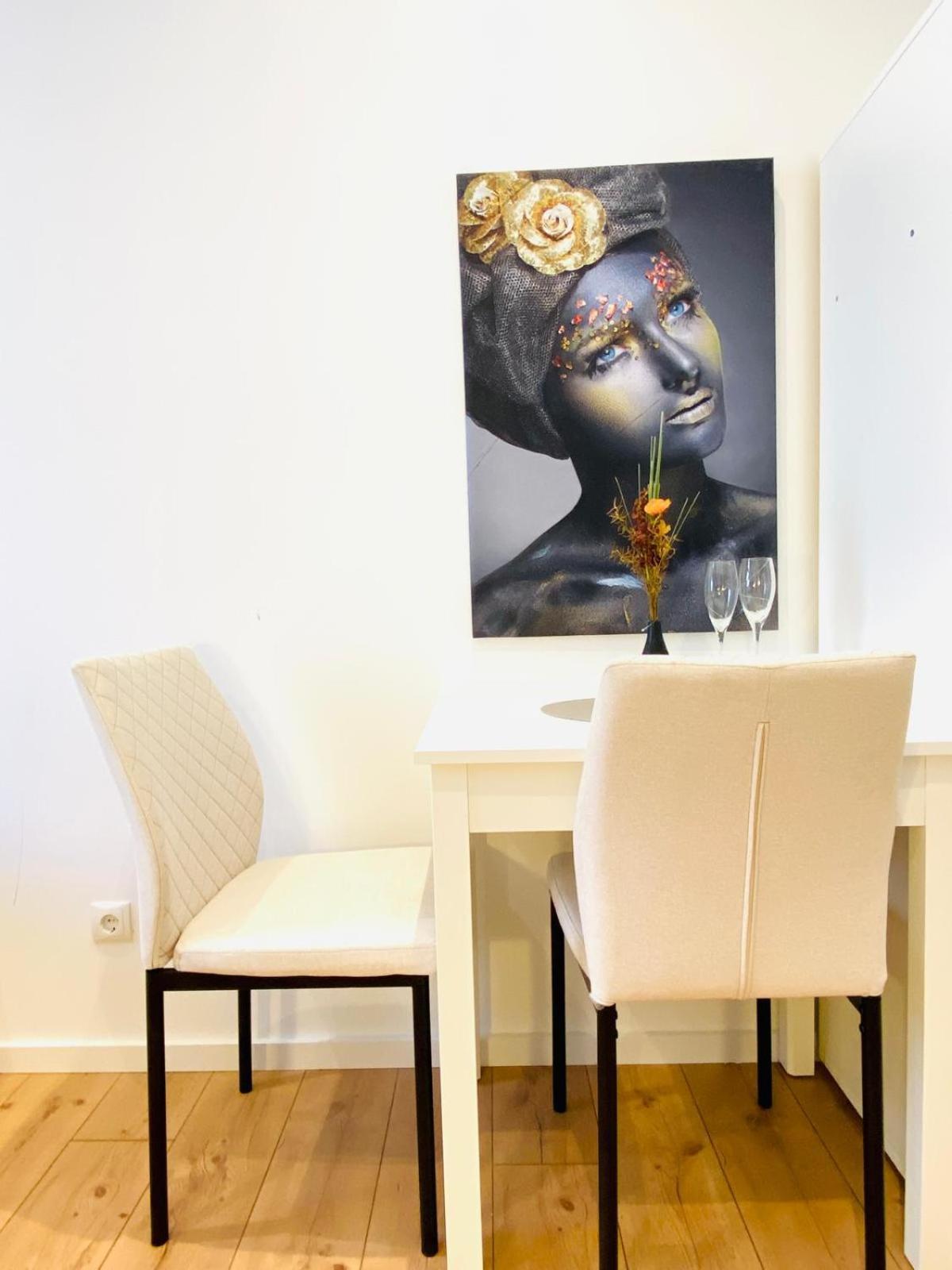 Apartment Amazing Gem 4-br Retreat Breathtaking Views