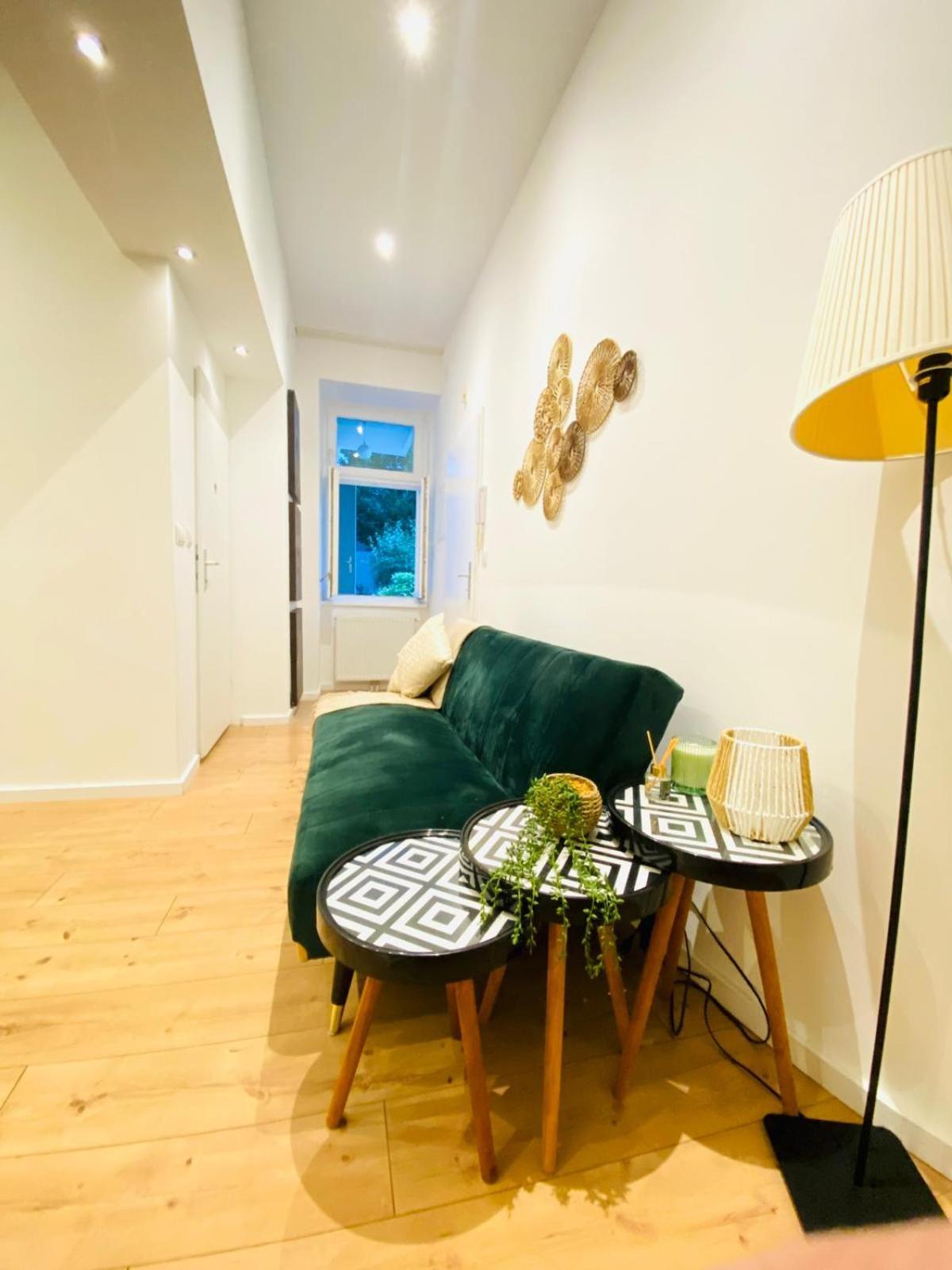 Amazing Gem 4-br Retreat Breathtaking Views Apartment Wien